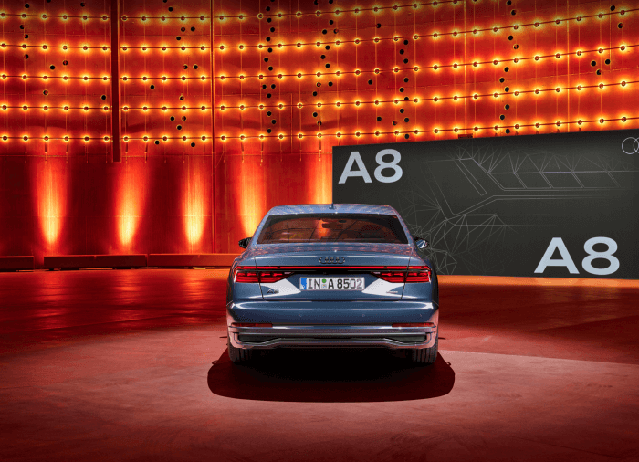 아우디 a8 가격 중고 연비 제원 고질병