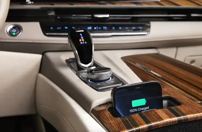 2021-캐딜락-에스컬레이드-실내