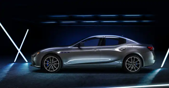 마세라티-기블리-측면사진