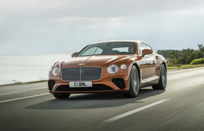 벤틀리-컨티넨탈GT-주행사진