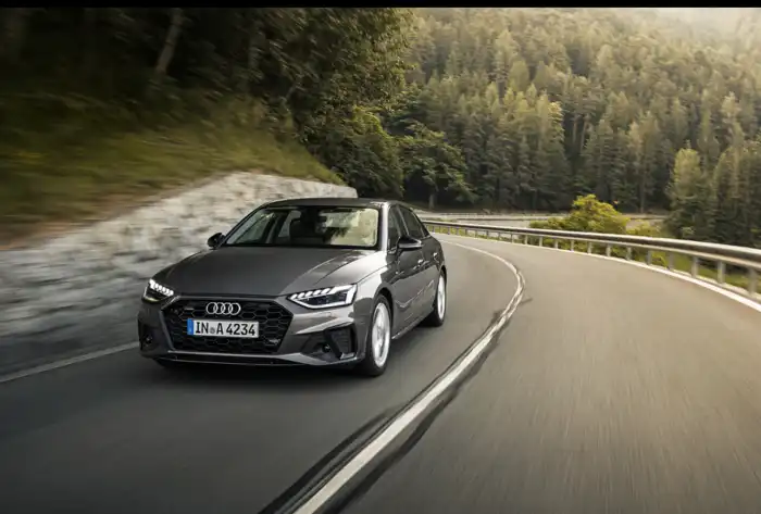 아우디-a4-전면사진