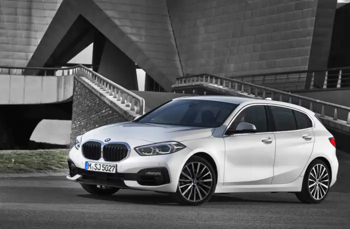 BMW-120i