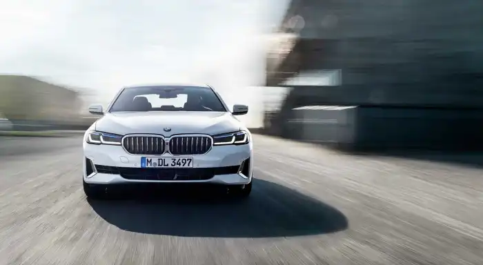 BMW-530i