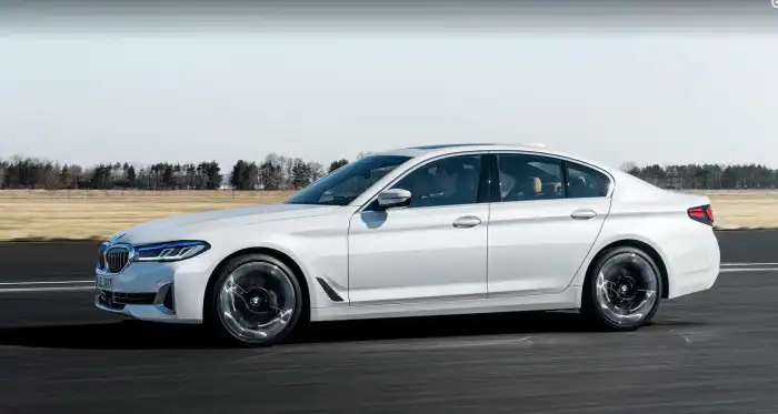 BMW-M550i-xDrive