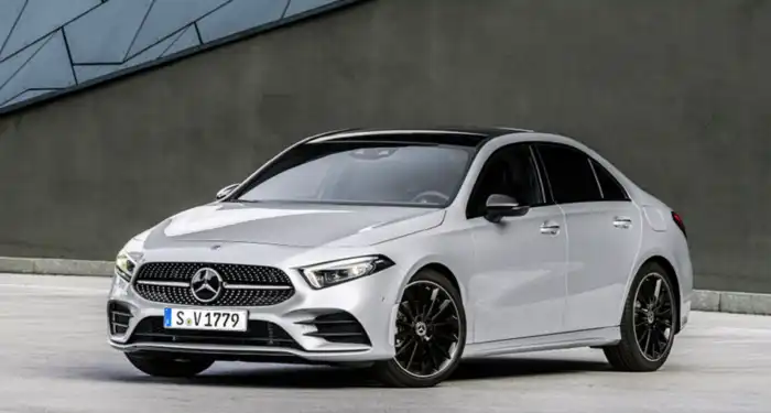 벤츠-A클래스-W177-AMG-A35-4MATIC-세단