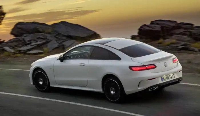 벤츠-E클래스-W213-220d-쿠페