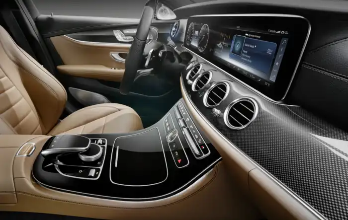 벤츠-E클래스-W213-E200-아방가르드