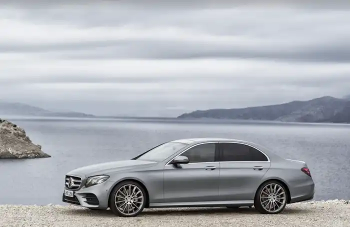 벤츠-E클래스-W213-E300-4MATIC-익스클루시브