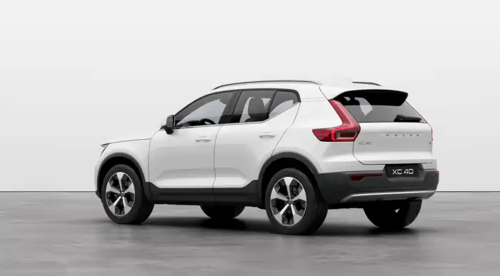 볼보-XC40