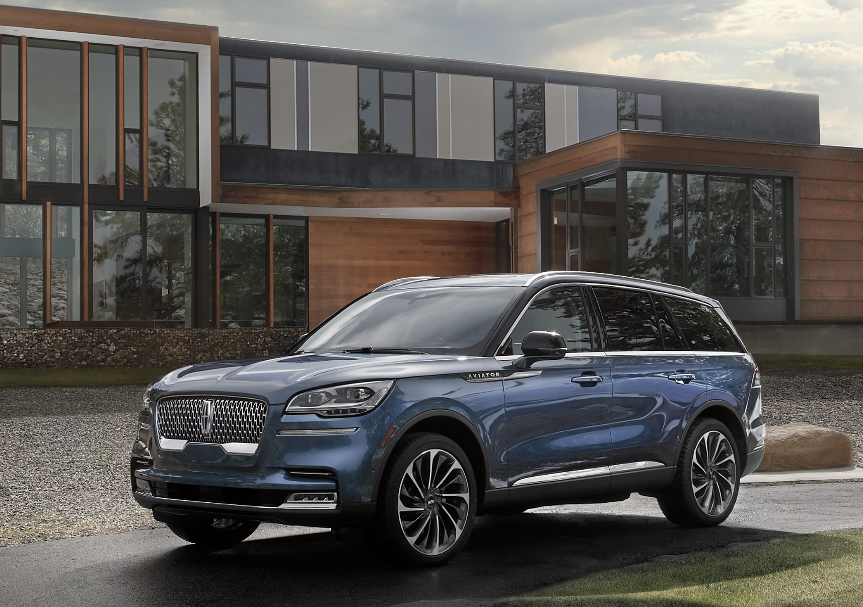 링컨 에비에이터 중고 썸네일