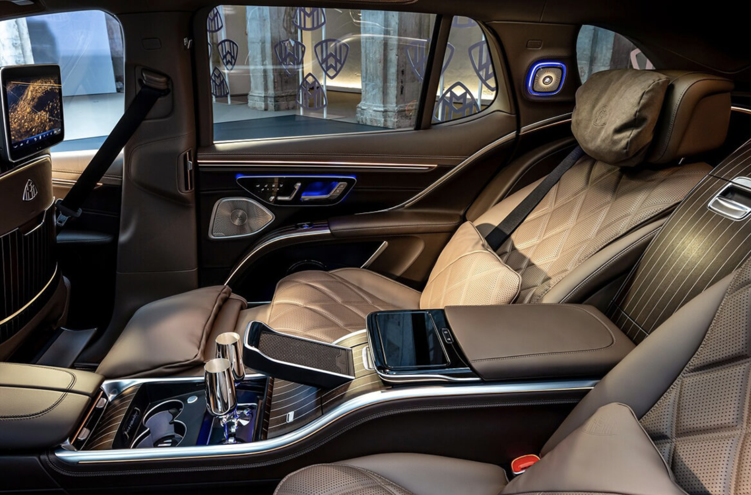 마이바흐 SUV 썸네일