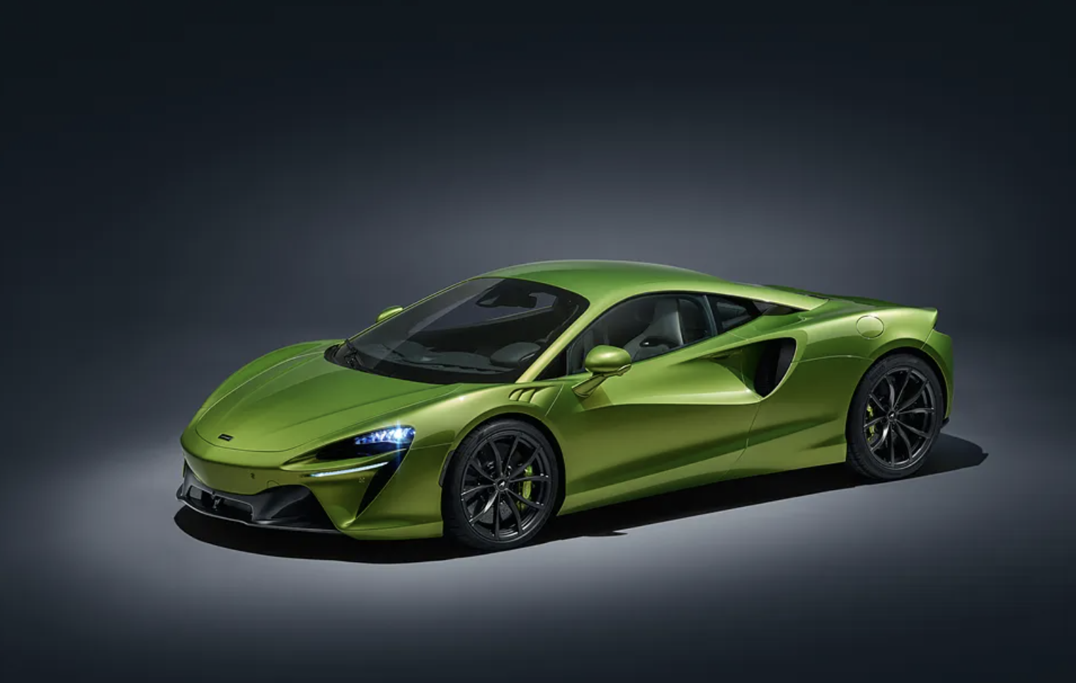 맥라렌 아투라 썸네일